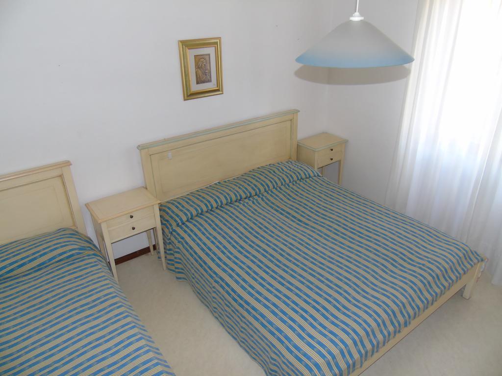 Condominio Ginestra Lignano Sabbiadoro Phòng bức ảnh
